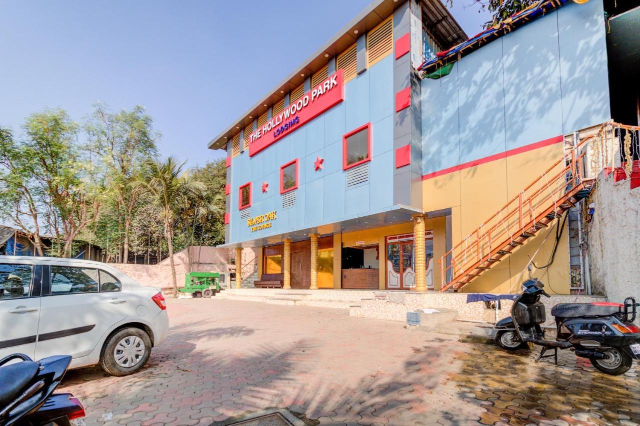 Oyo 67979 Hotel Hollywood Park Sasupāda Exterior foto